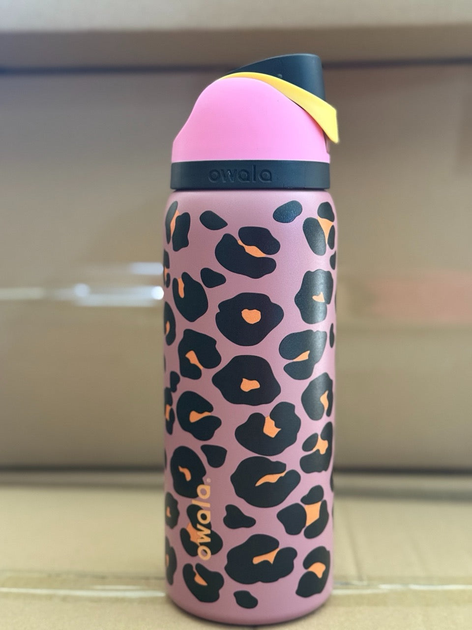 Owala FreeSip Insulated Bottle - Wild Leopard Print (32oz)